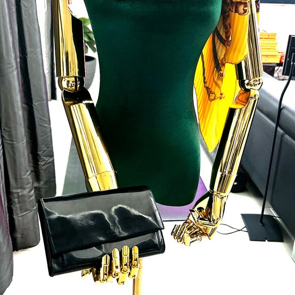 Gucci Patent Leather Long Wallet Black Unisex - Picture 11 of 11